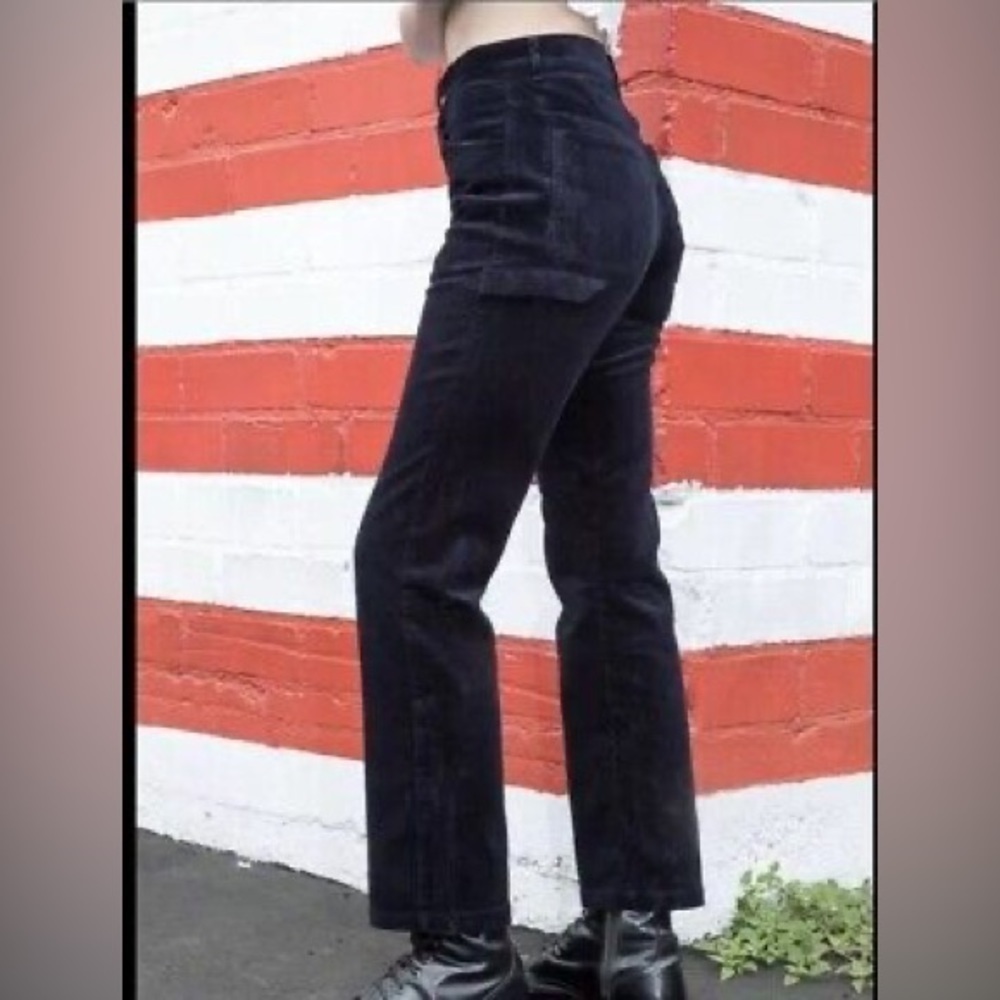 🚨 3 for $25 - BRANDY Melville John Galt Jackson Corduroy Skate Pants
